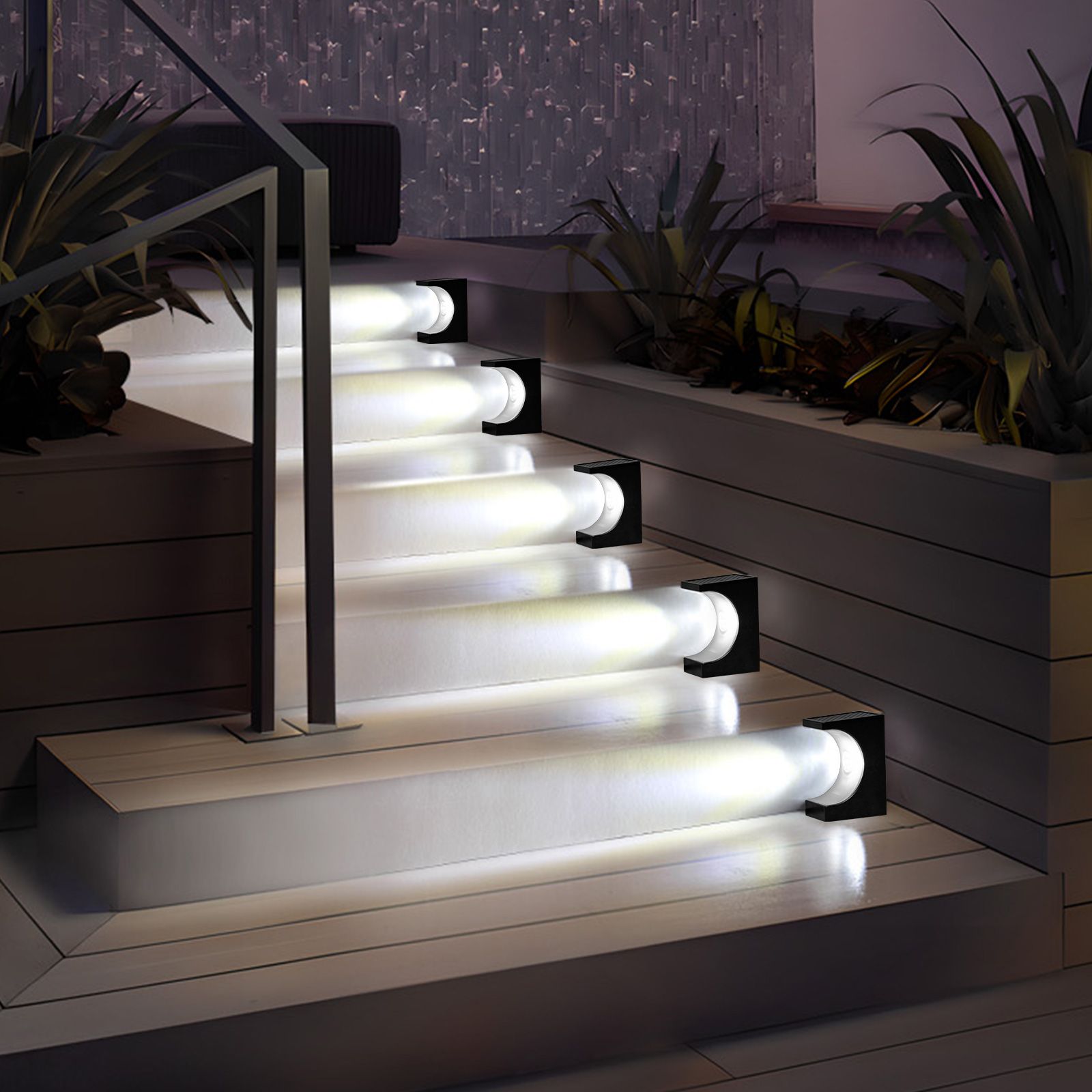 2 pcs/lot solar light Courtyard atmosphere garden decorative step light waterproof anti-theft Solar stair light Crescent stair LED light white light